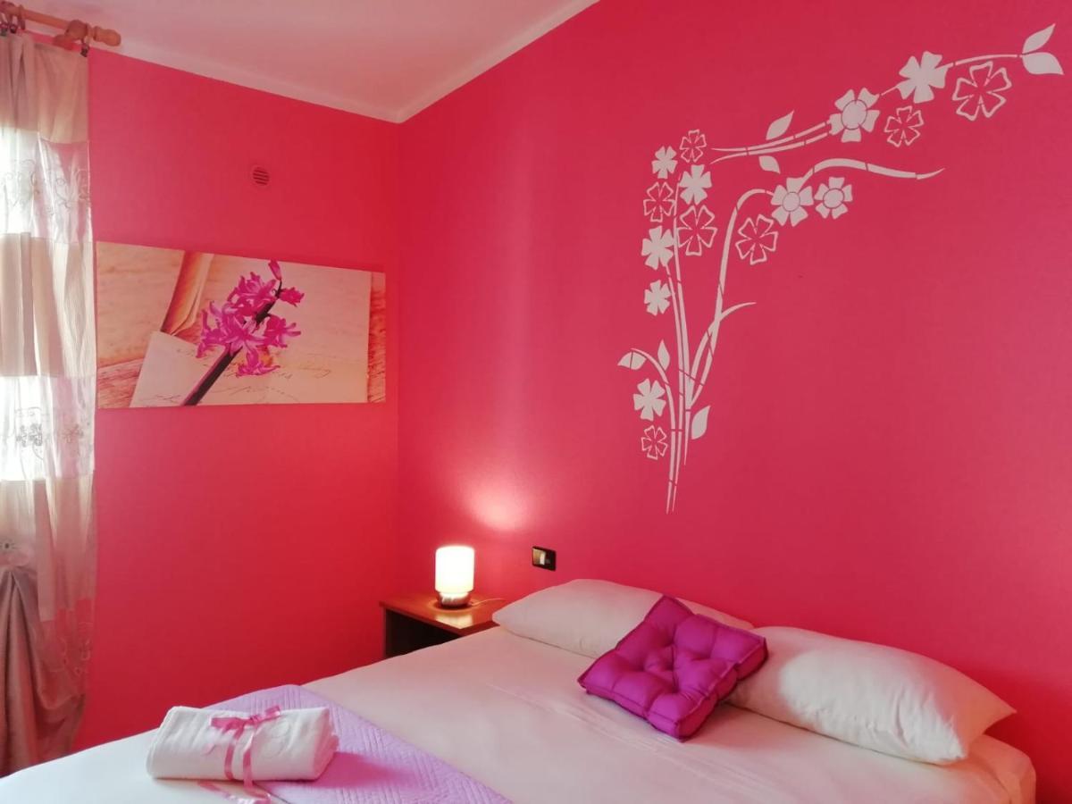 Апартаменты Prendas Antigas - Vacanze A Теулада Экстерьер фото