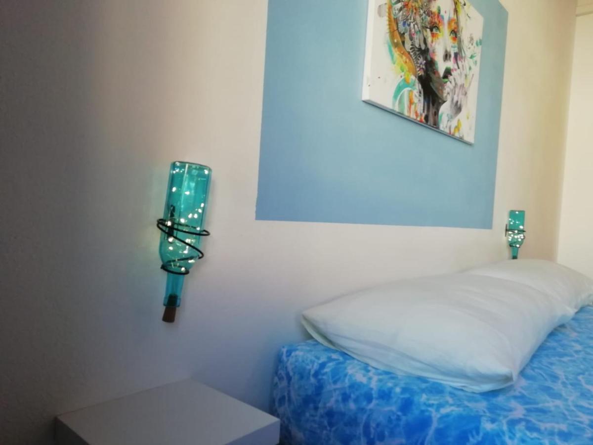 Апартаменты Prendas Antigas - Vacanze A Теулада Экстерьер фото