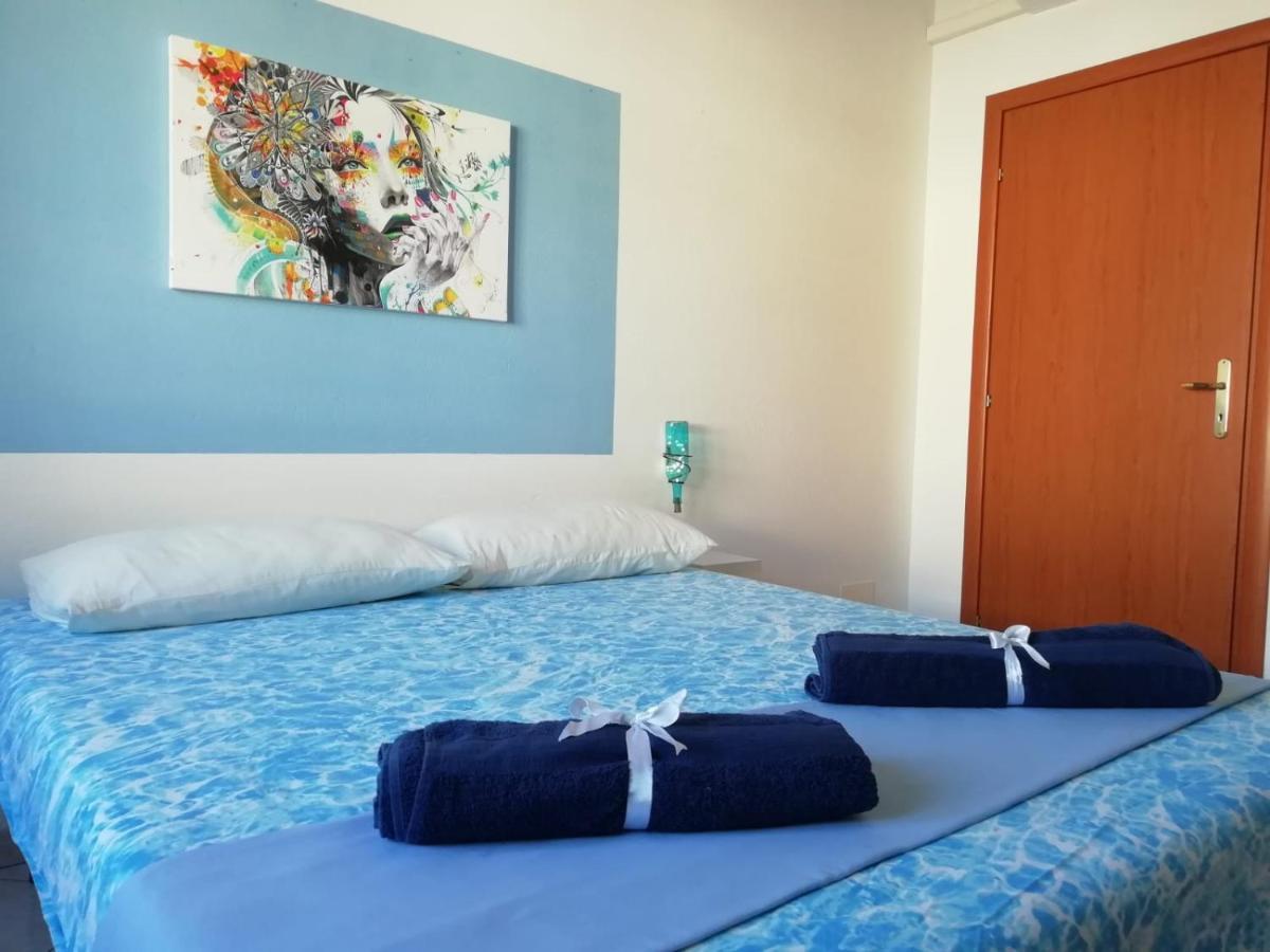Апартаменты Prendas Antigas - Vacanze A Теулада Экстерьер фото