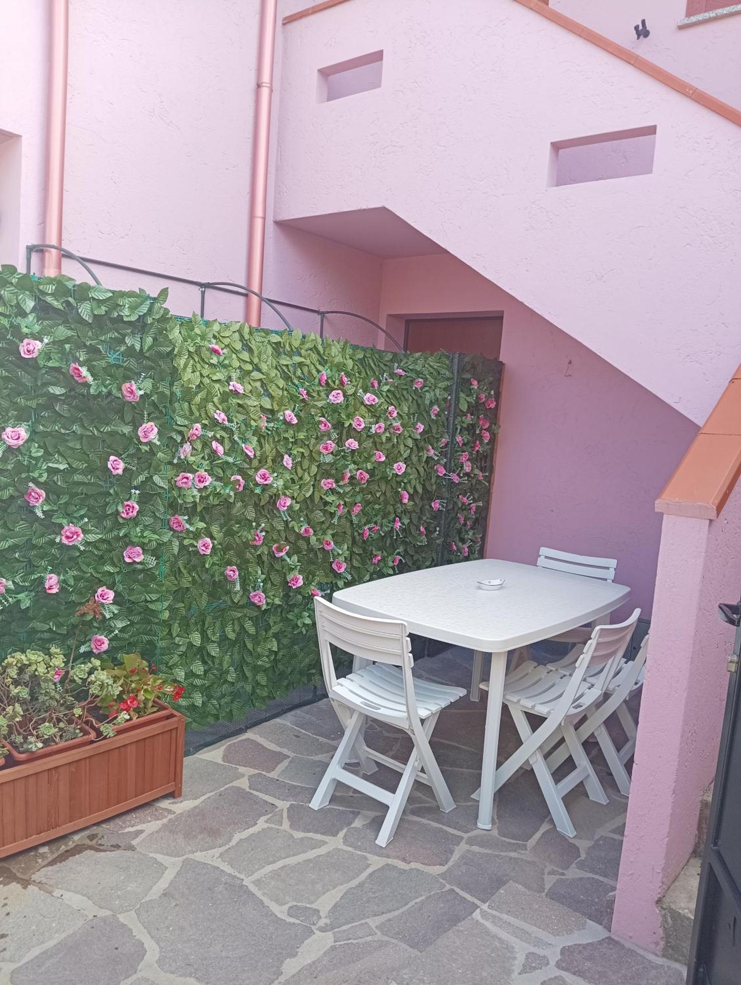 Апартаменты Prendas Antigas - Vacanze A Теулада Экстерьер фото